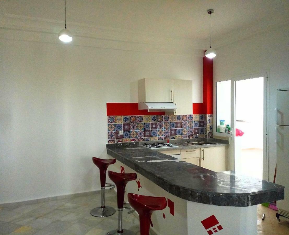 Chic Appart Vue Sur Piscine Tânger Exterior foto